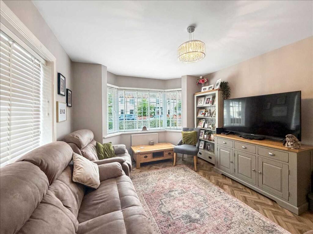House in Frinton-on-Sea, Frinton and Walton - More