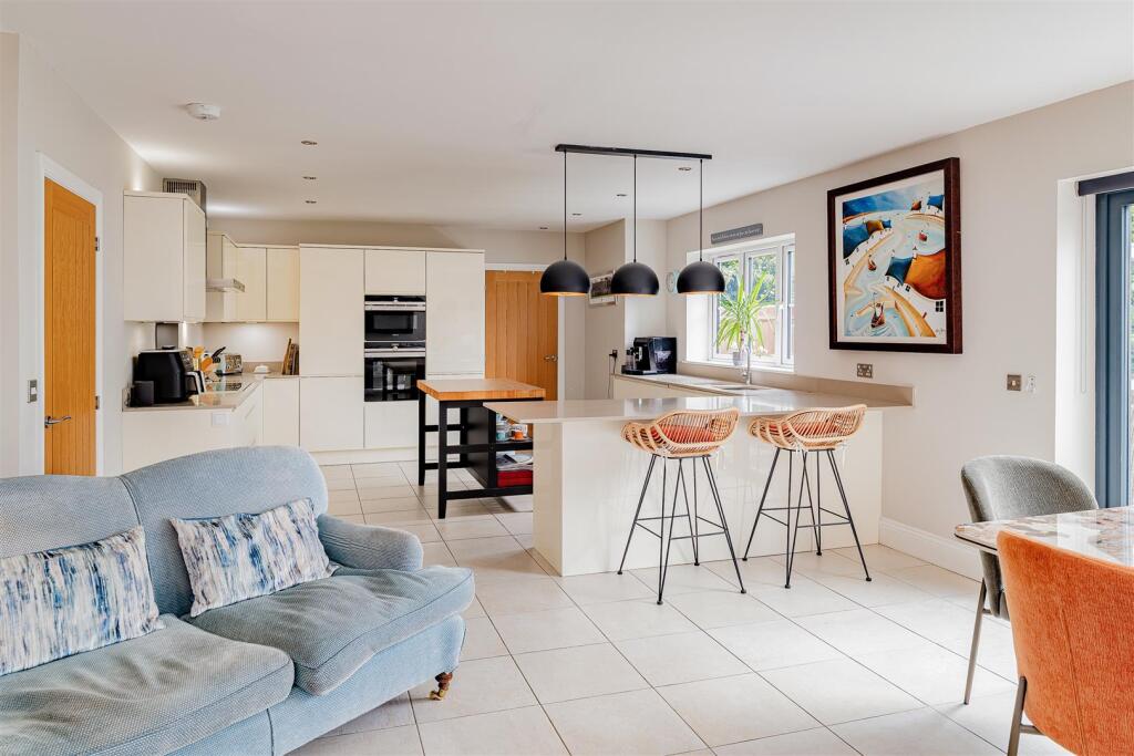 House in Shrewsbury - View 4