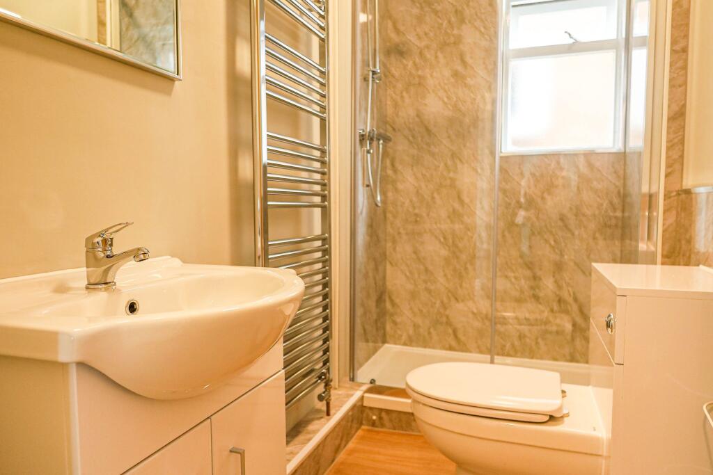 Apartment in Bournemouth, Winton - More
