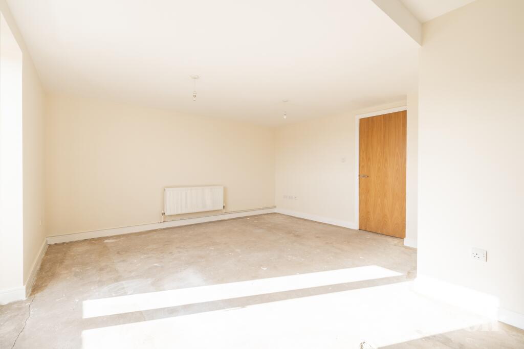Apartment in Birmingham, Castle Vale - View 5