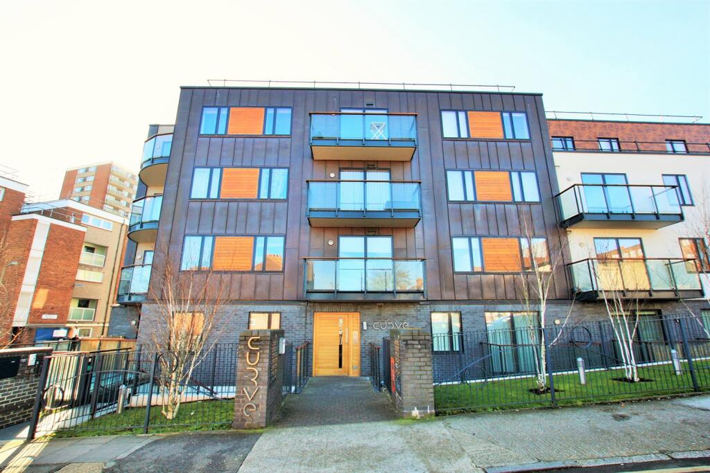 Main image of property: Curve Court, Victoria Road, Hendon, NW4