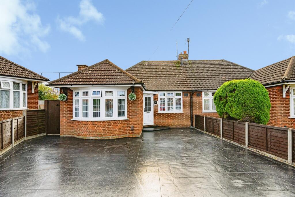 Main image of property: Warden Hill Close, Luton