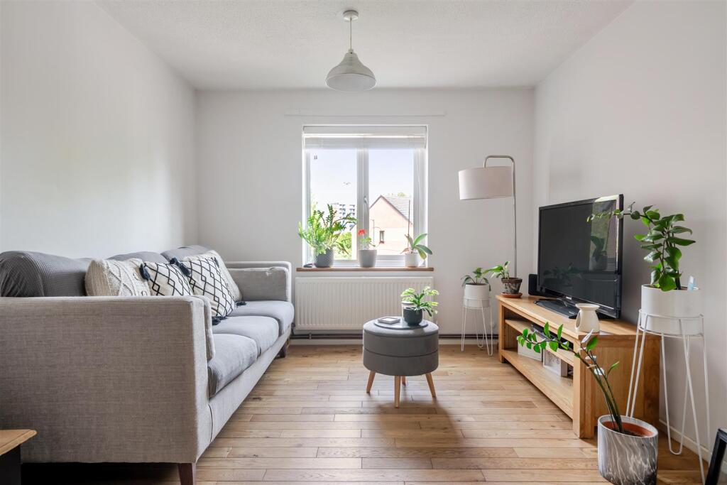 Apartment in Bristol, Three Lamps Estate, Totterdown - View 3