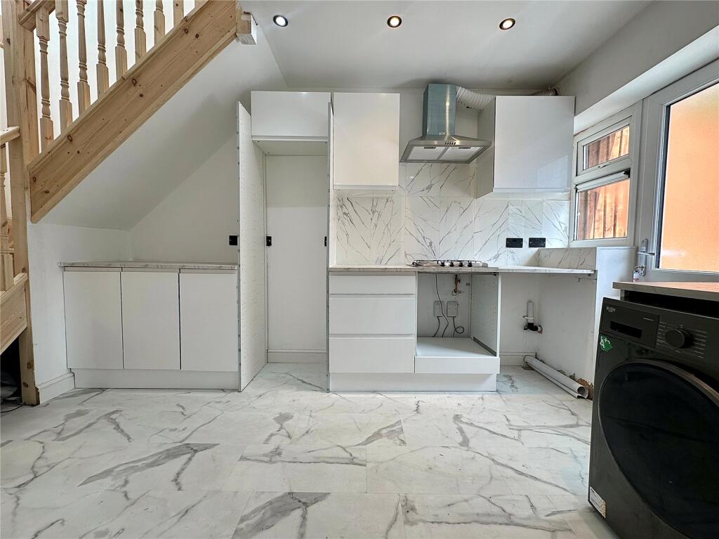 House in Birmingham, Wylde Green, Erdington - More