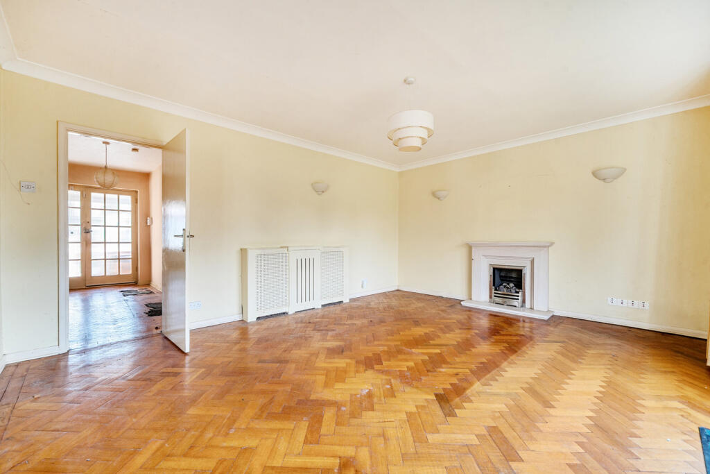 Deancroft Road, Chalfont St. Peter, Gerrards Cross photo 3