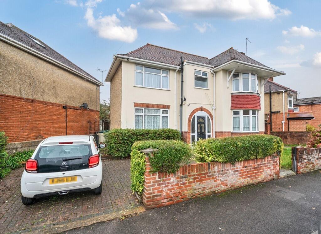 Main image of property: Waterhouse Lane, Shirley, Southampton, Hampshire, SO15