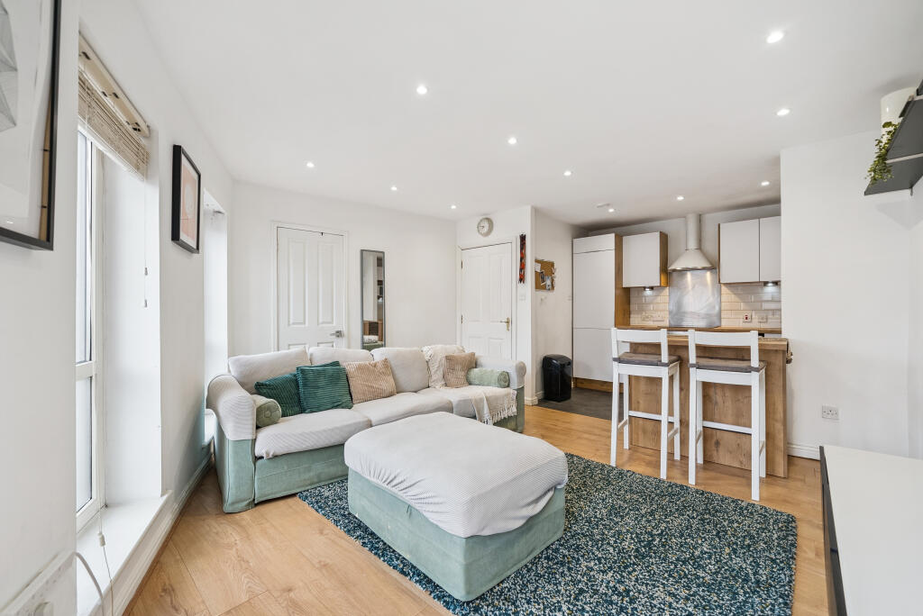 Apartment in Glasgow - View 3