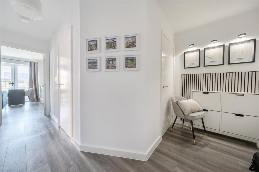 Apartment in Waverley, Catteshall, Godalming - View 2