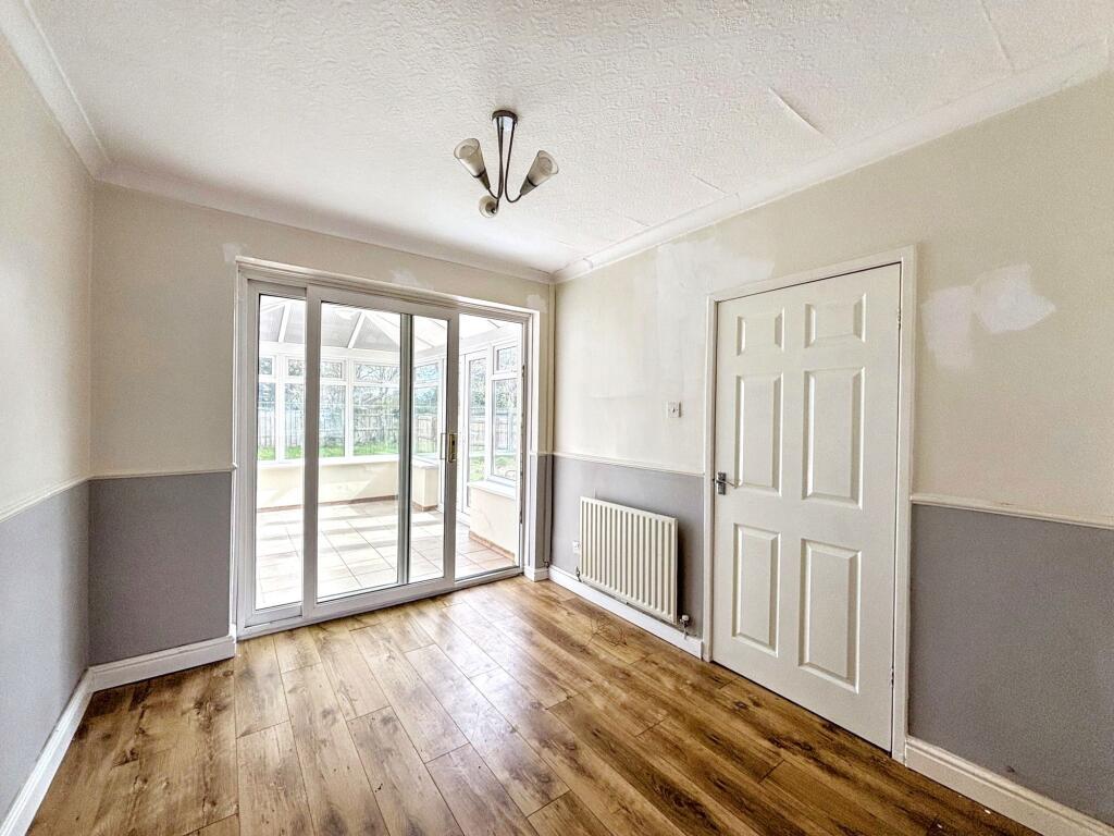 Hollymount Square, Bedlington, Northumberland, NE22 5AH - More
