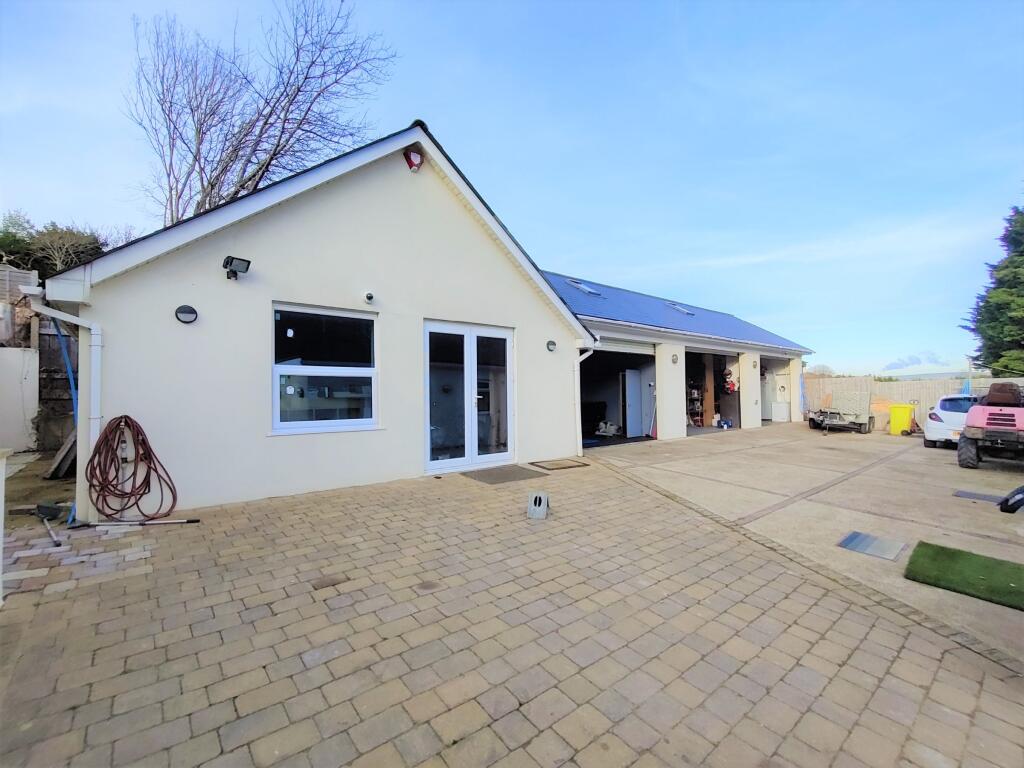 Braeside, Valley Road, Newhaven photo 4