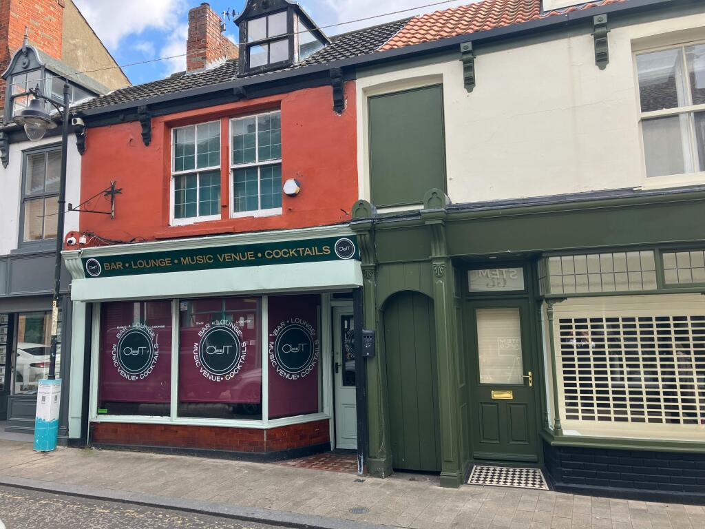 Main image of property: 33 Sea View Street, Cleethorpes, DN35 8EU