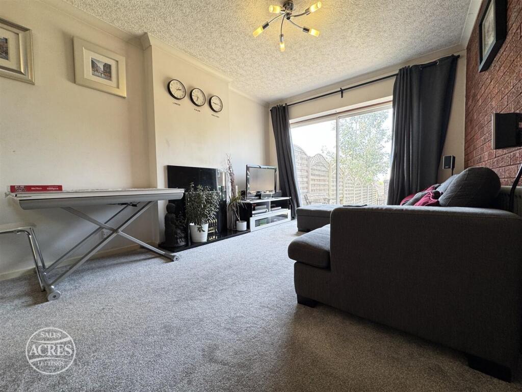 House in Sandwell, West Midlands - View 3