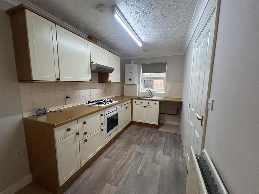 Mill Green Court, Kettering - View 5