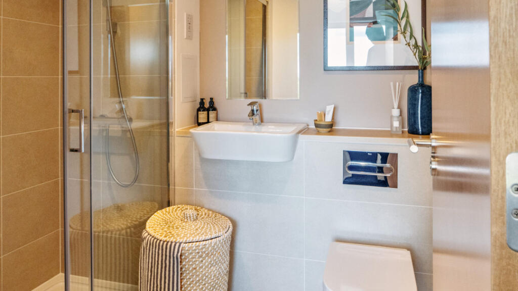 Apartment in Reading - More