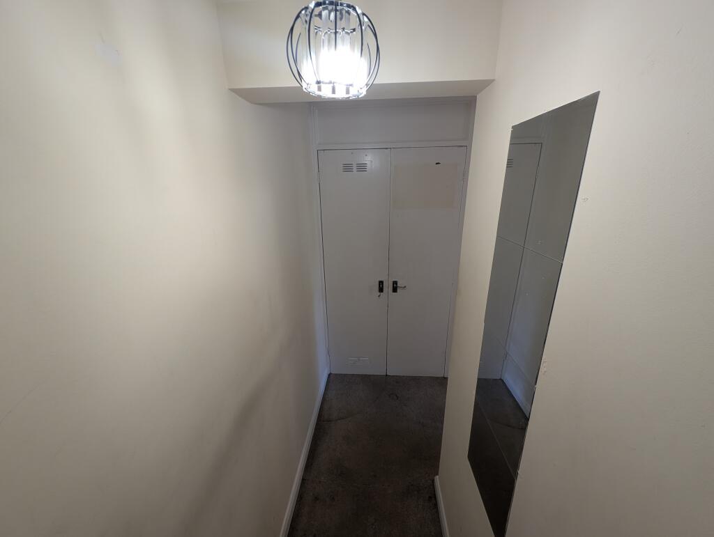 Apartment in London - View 3