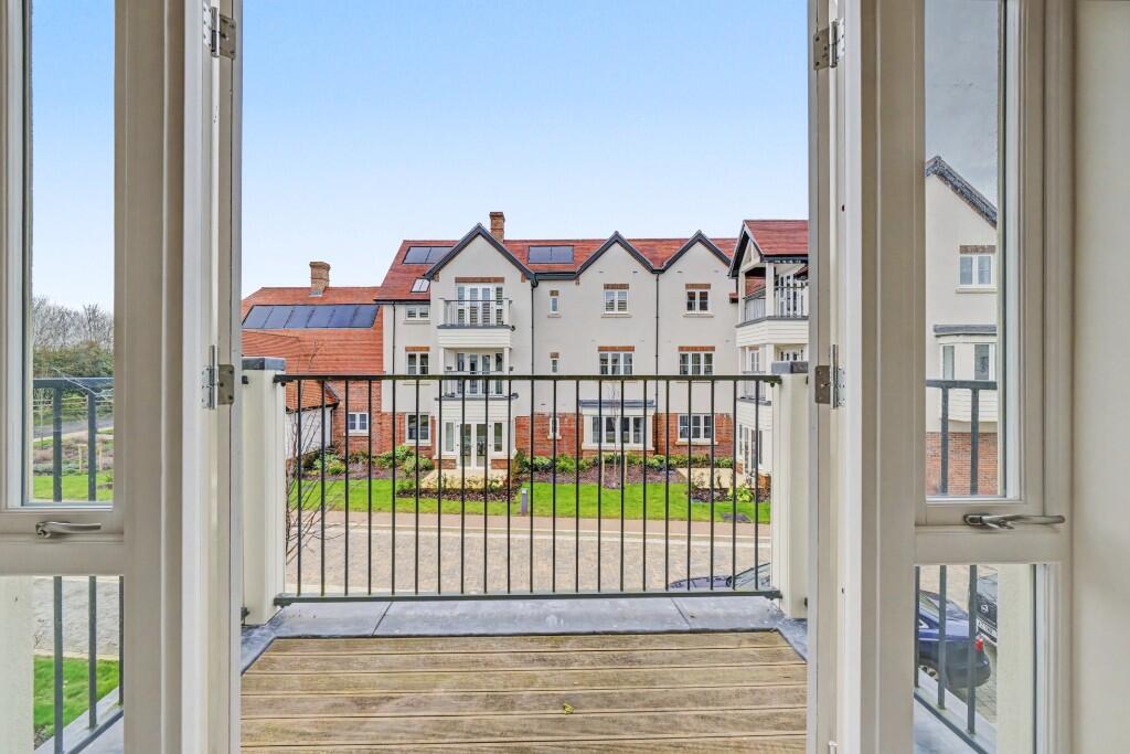 The Grange, Ledian Gardens, Kings Square, Maidstone, Kent, ME17 photo 2
