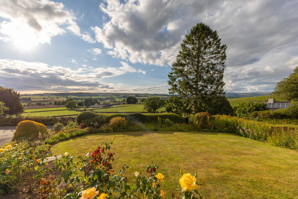 House in Lancaster - View 2
