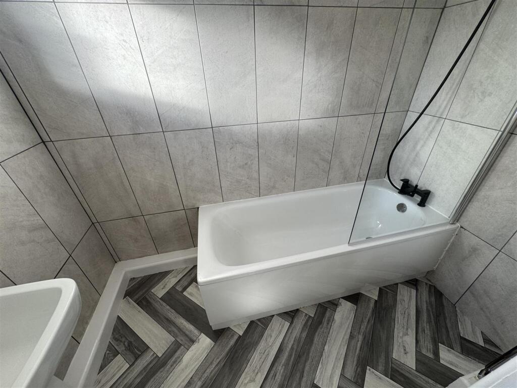 House in Sheffield - View 4