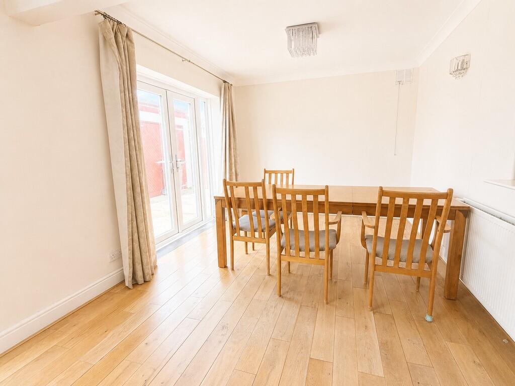 Larksfield Avenue, Muscliff, Bournemouth – pohled 5