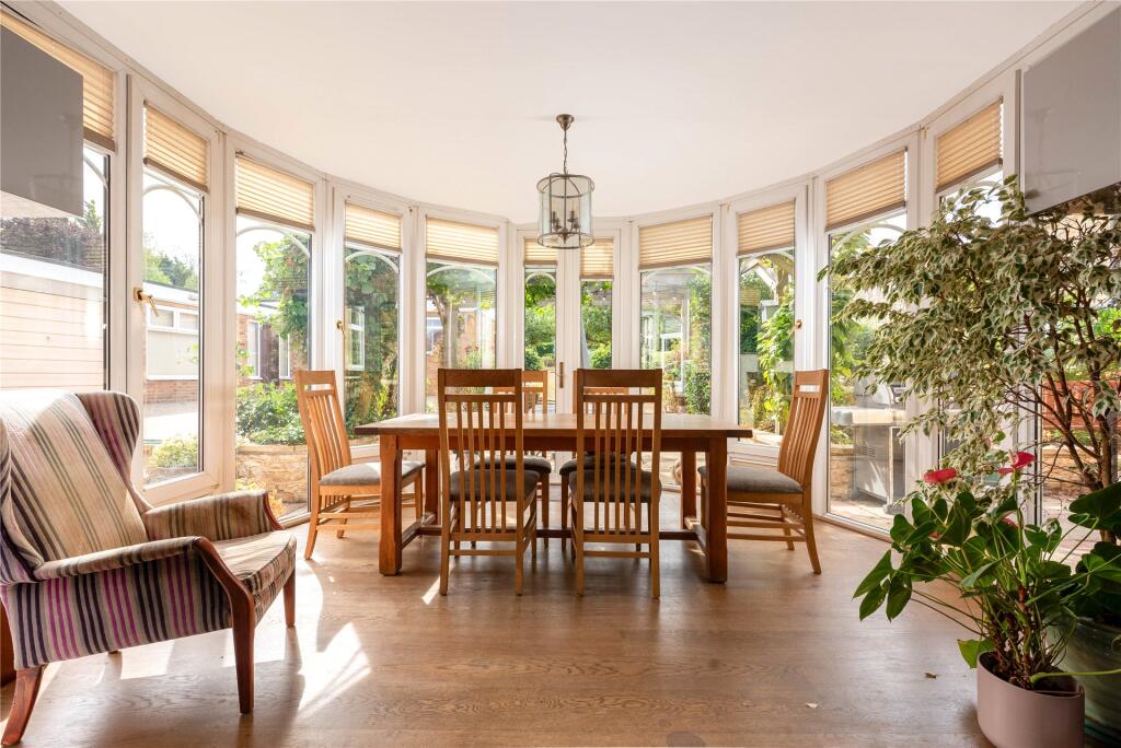 House in Northampton - View 5