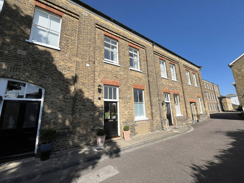 House in Canterbury - More