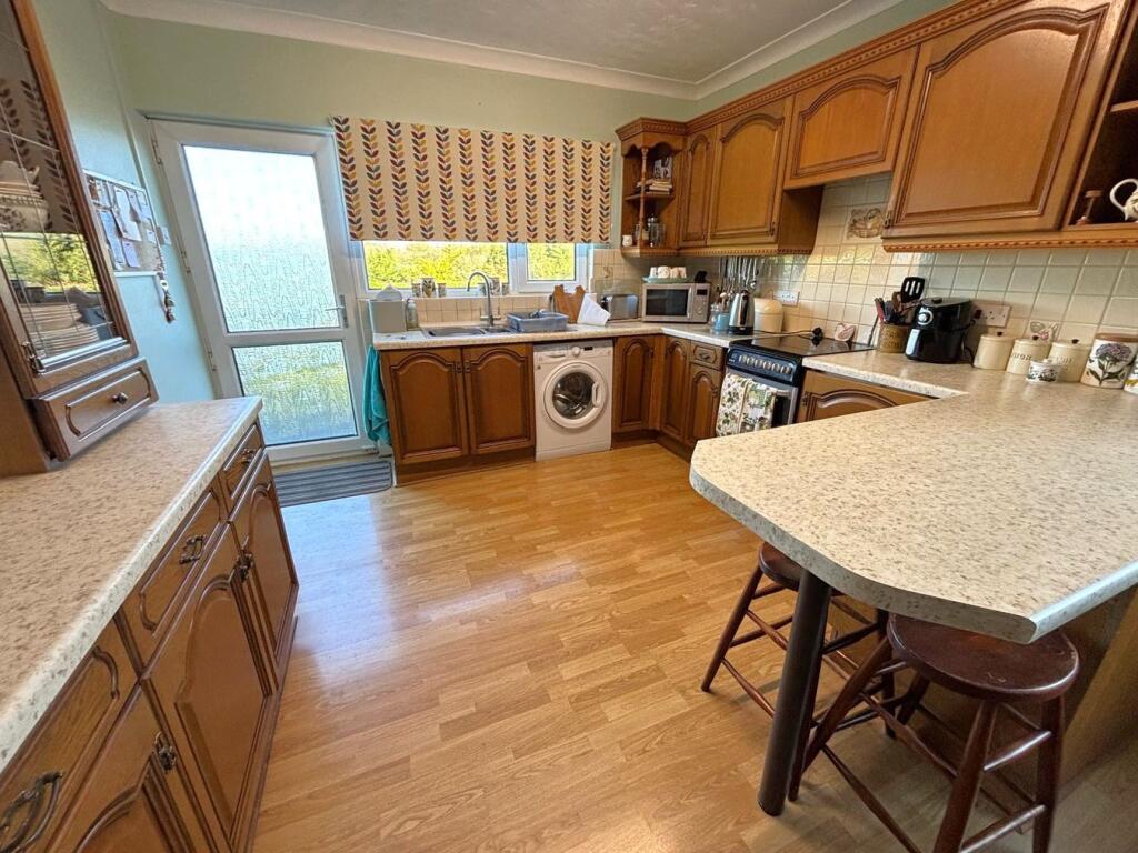 House in Swansea, Carmarthen - View 3