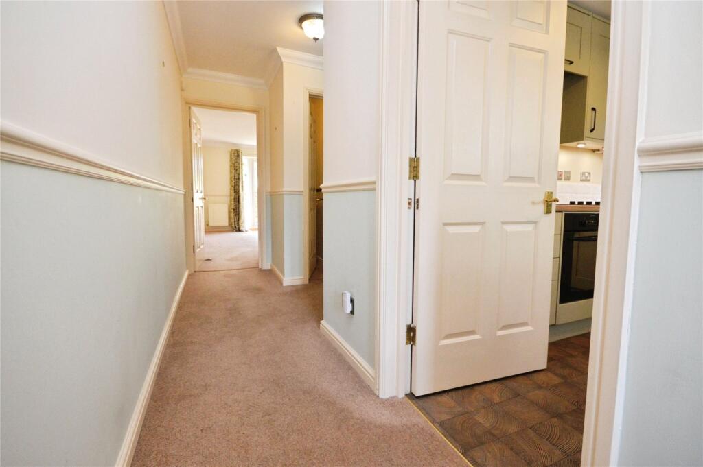 House in East Hertfordshire, Hockerill, Bishop's Stortford - View 5