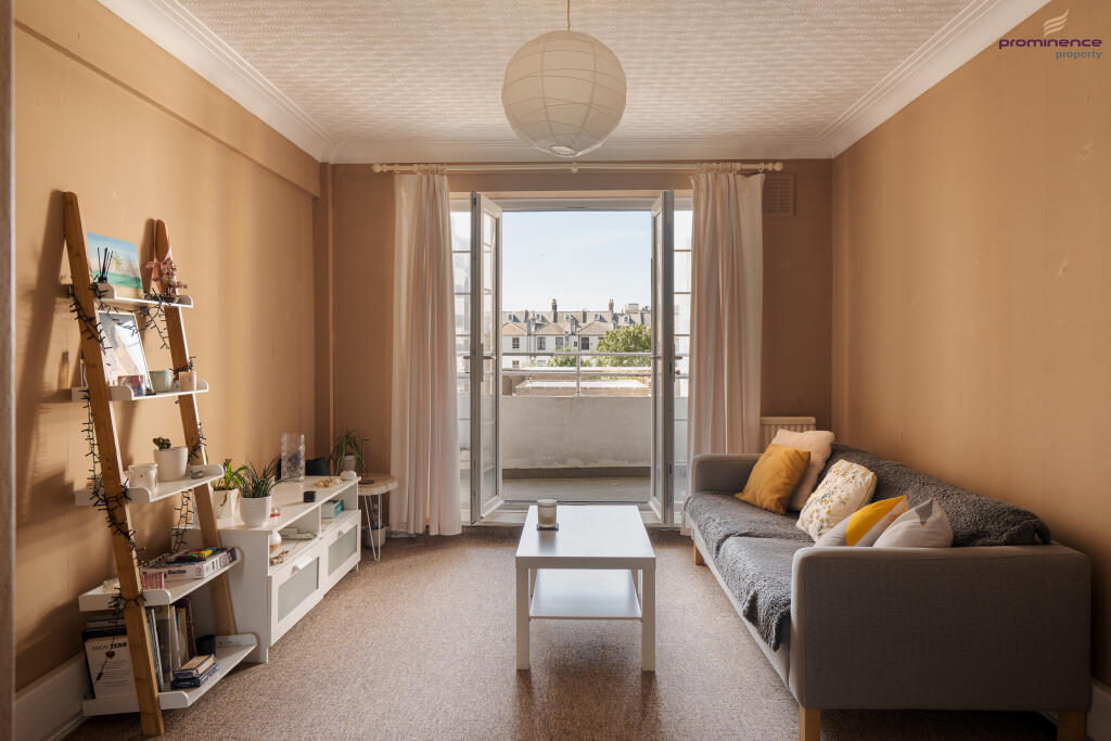 Apartment in Hove, Brighton and Hove - View 3