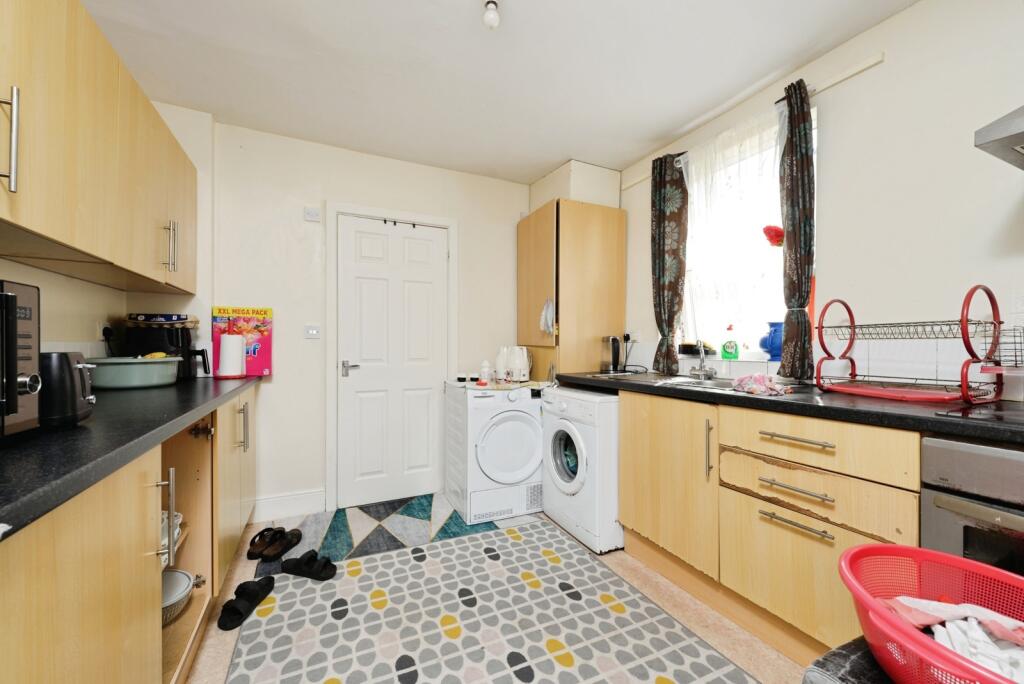 House in Plymouth - View 5