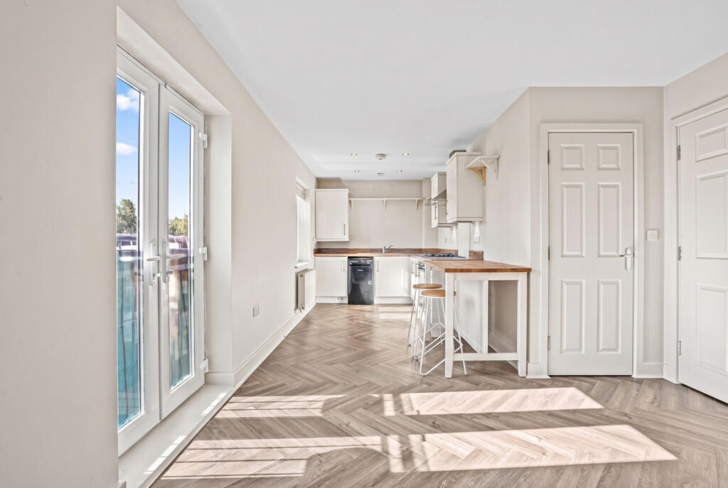 Apartment in Peterborough - More
