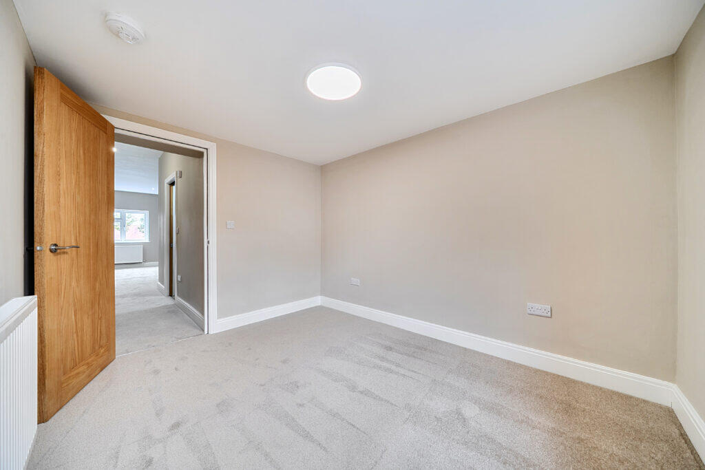 Gillam Road, Kinson, Bournemouth, BH10 photo 4