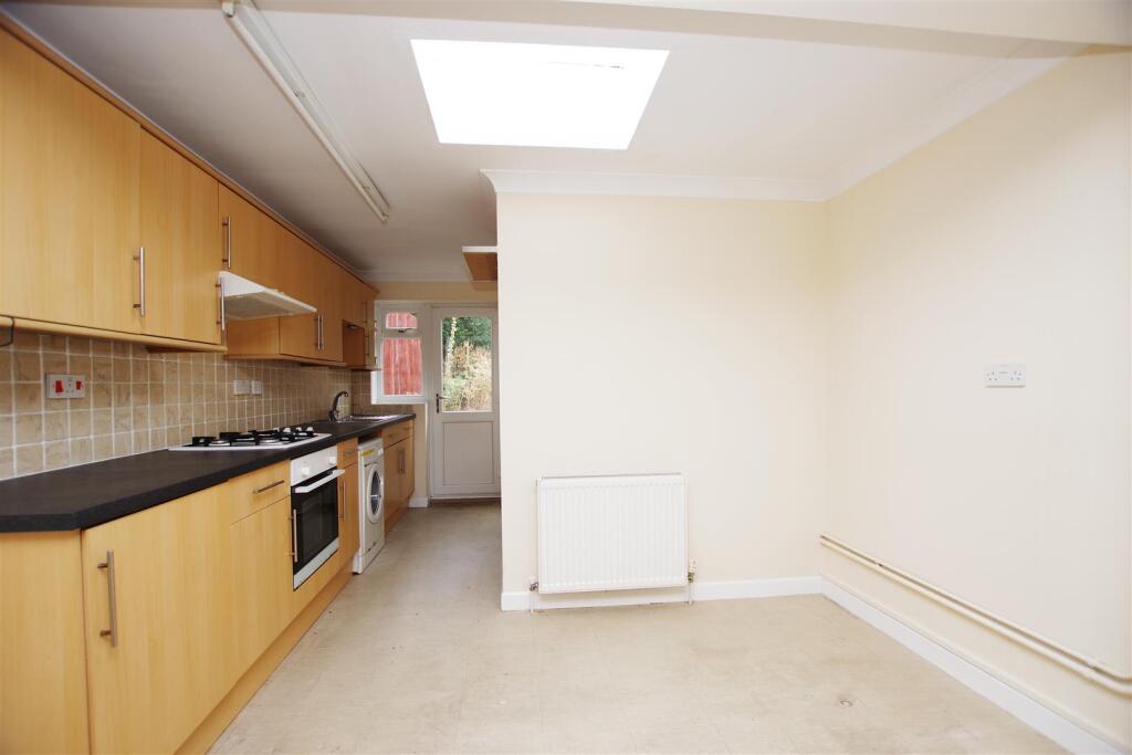 House in Swindon - View 4