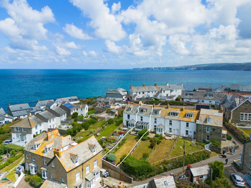 Main image of property: 87 Fore Street, Port Isaac