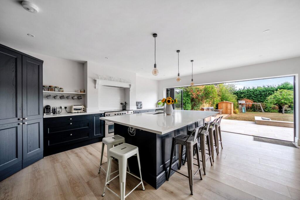 House in Kingston upon Thames - View 4