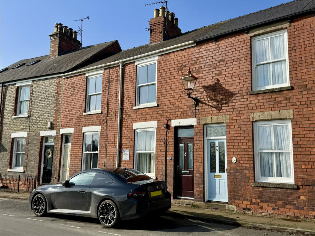 Main image of property: Long Lane, Beverley, HU17 0NH