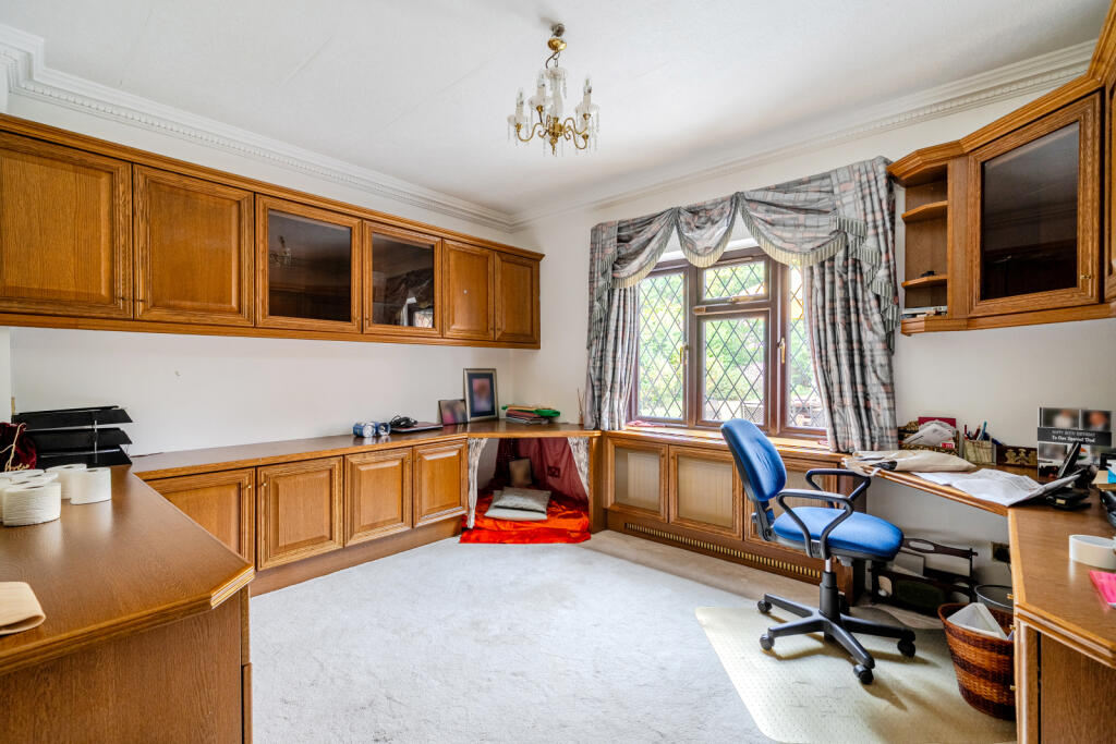 House in Farnham Common, Egypt, Farnham Royal - View 5