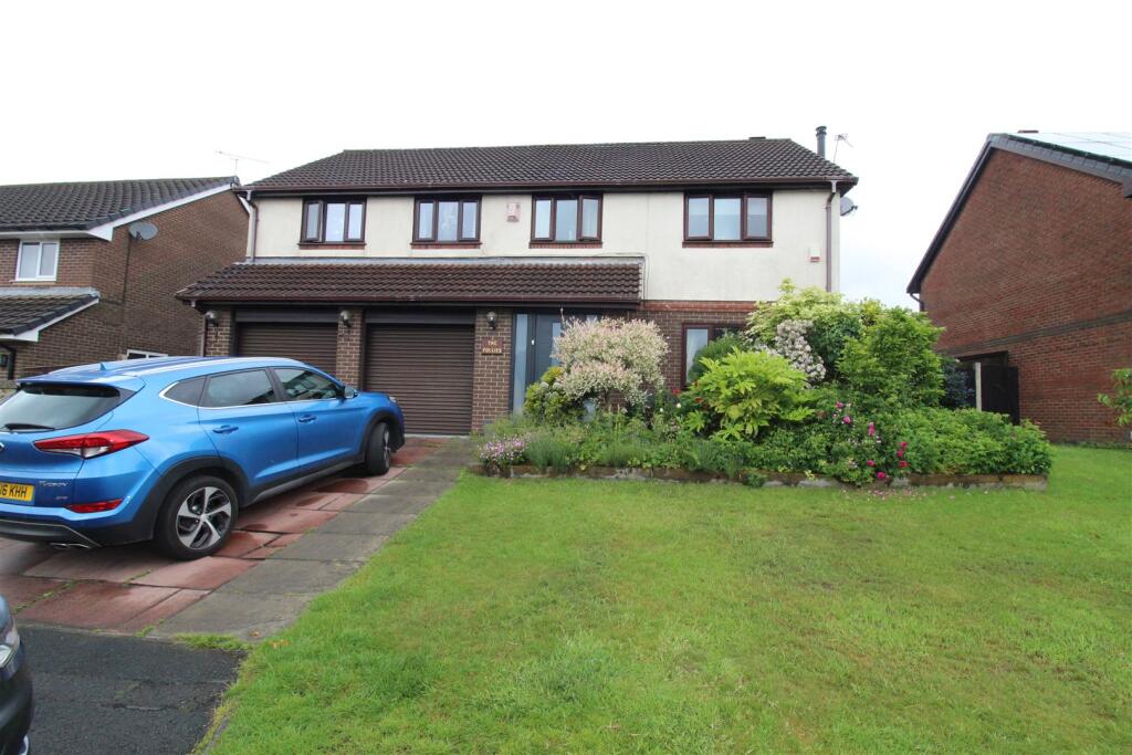 Main image of property: Vale Coppice, Horwich, Bolton