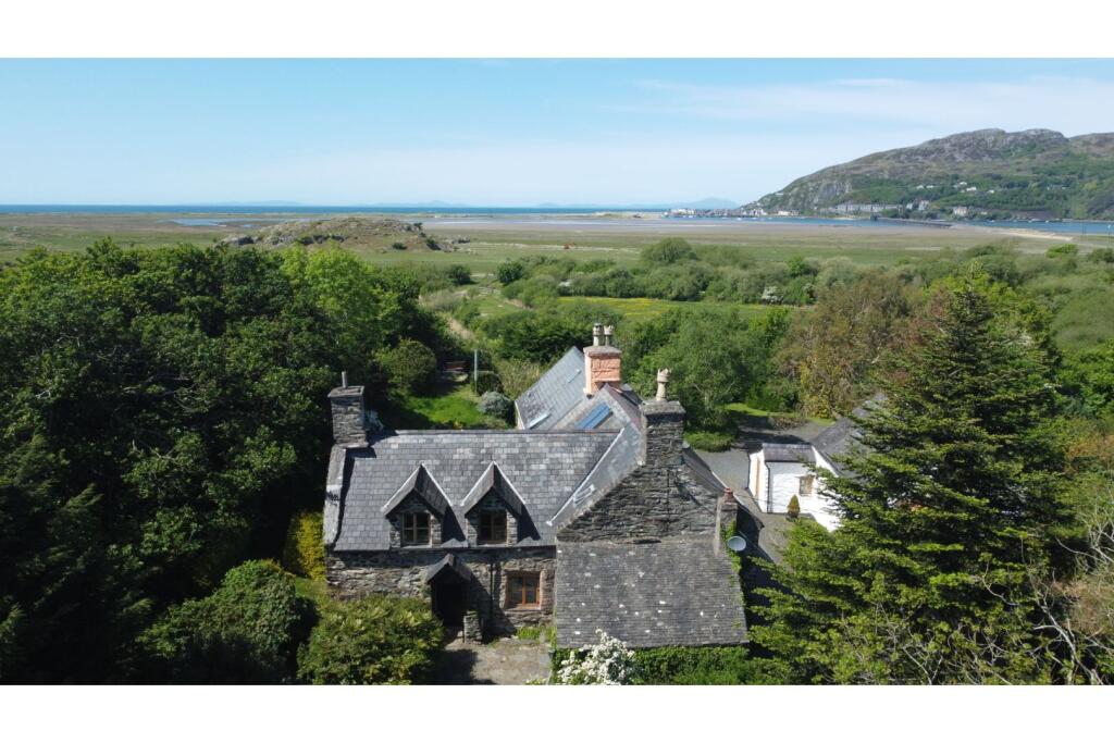 Main image of property: Ynys Gyffylog, Arthog, LL39