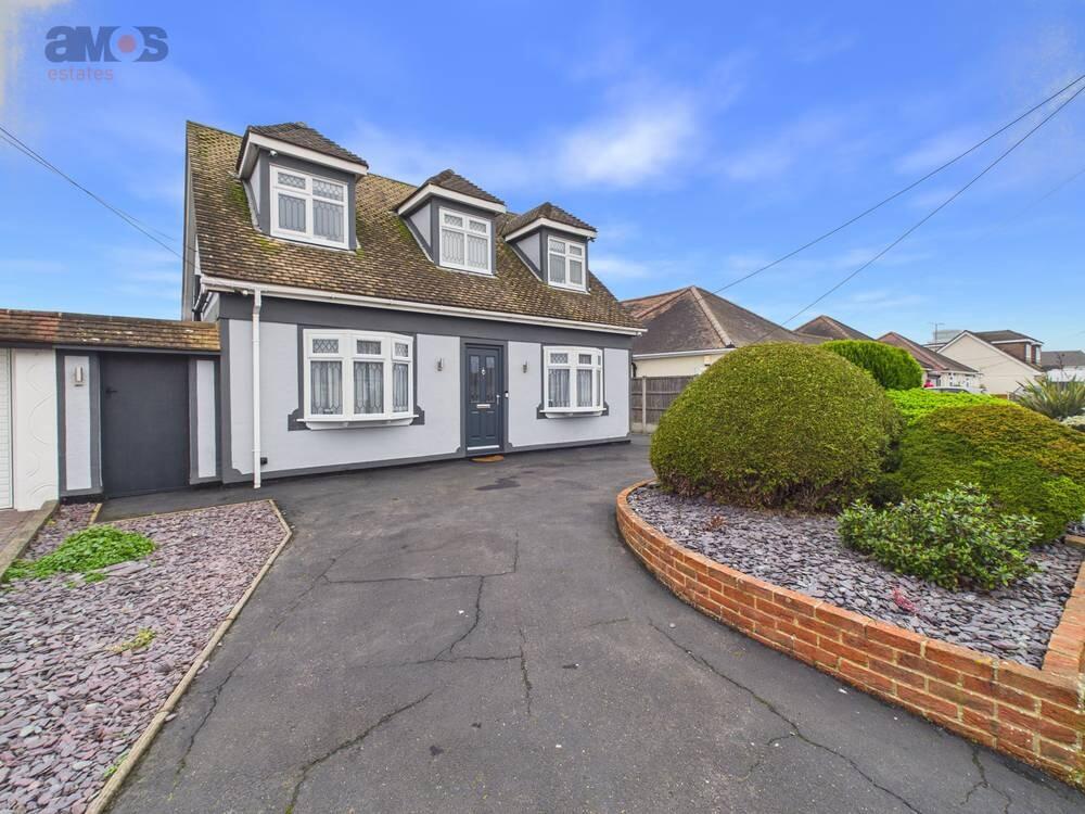 4-bed detached on Anne Boleyn Drive, Rochford, Essex, £490,000