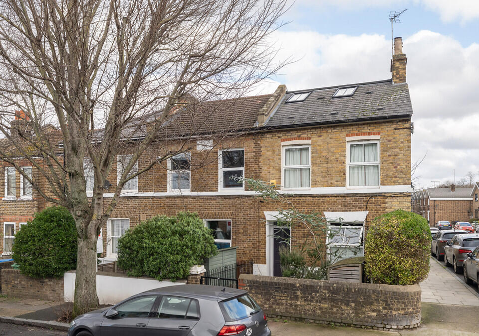 Main image of property: Nunhead Grove, Nunhead, SE15