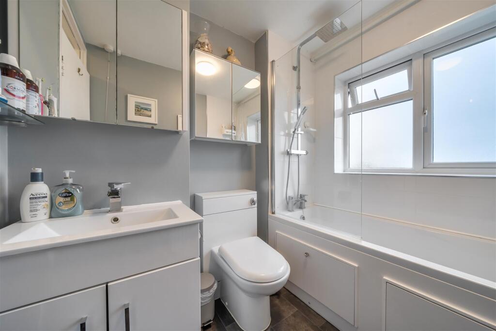House in London, Poverest, Crofton - View 5