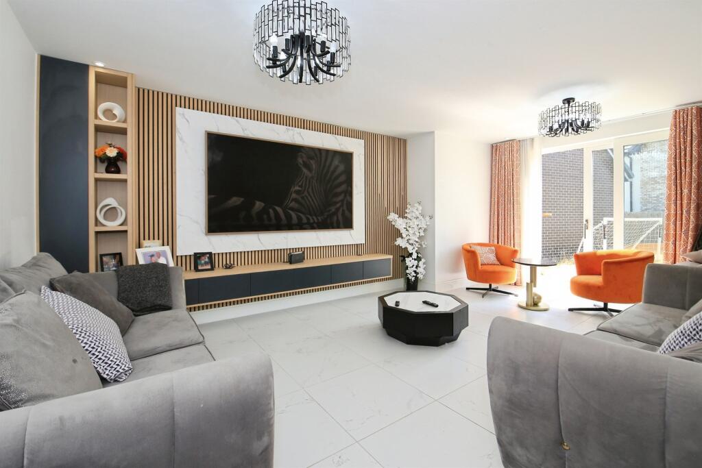 House in Peterborough, City of Peterborough - View 4