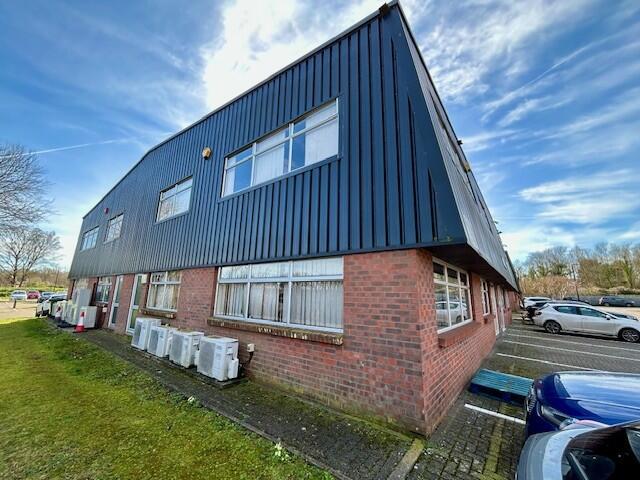 Main image of property: Queen Eleanor House, 11, Kingsclere Park, Kingsclere, Newbury, RG20 4SW