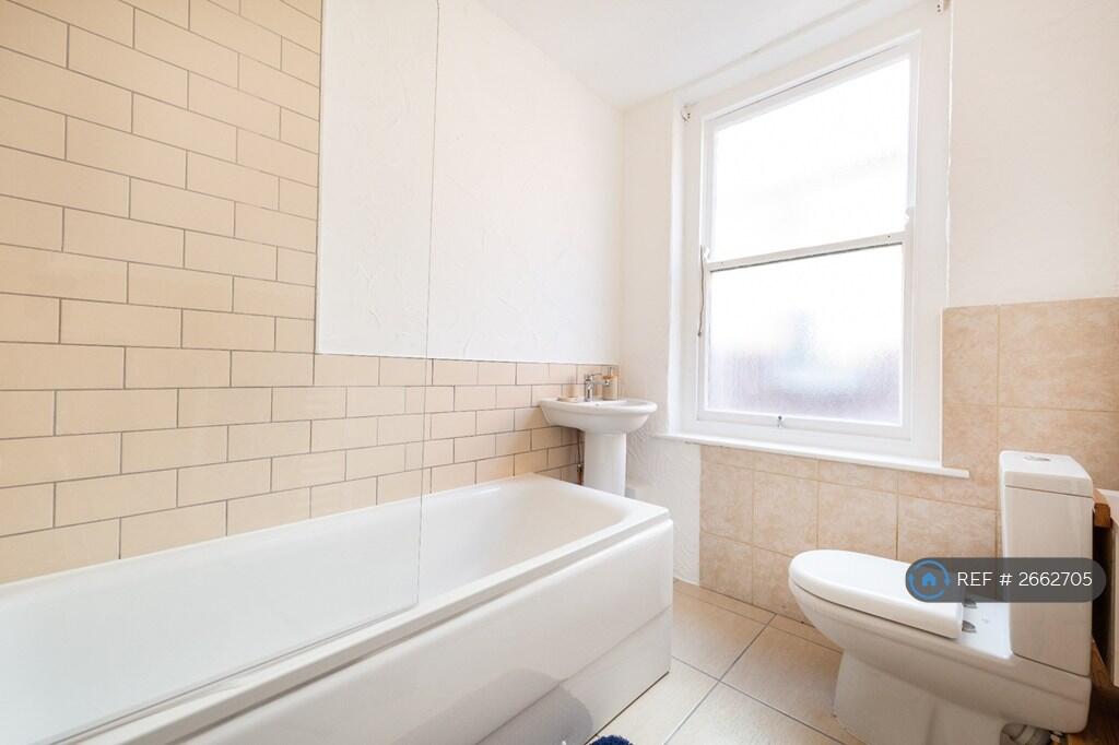 5 bedroom maisonette for rent
