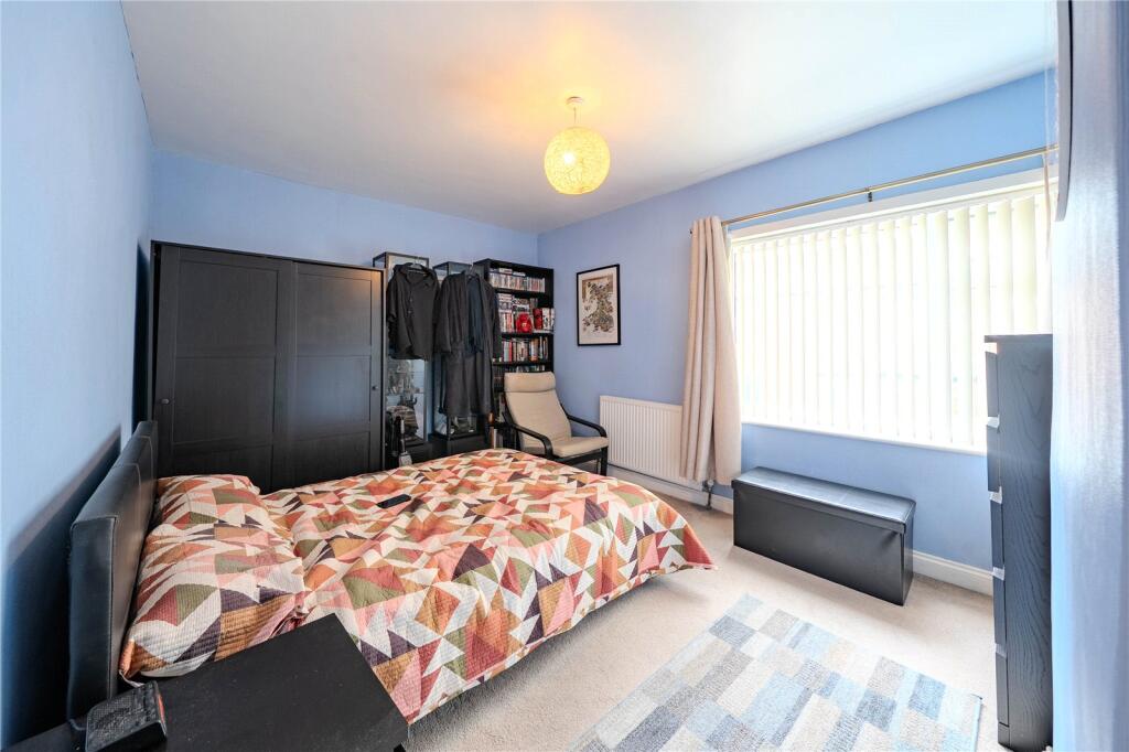 House in Leeds, West Yorkshire - View 5