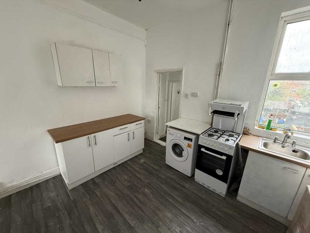House in Nottingham - View 5