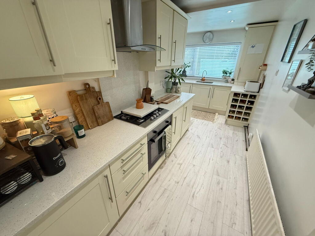Wynnstay Avenue, Lydiate - View 4