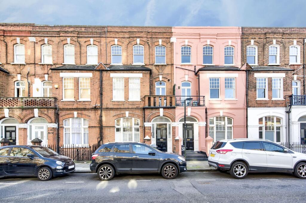 Apartment in London - View 3