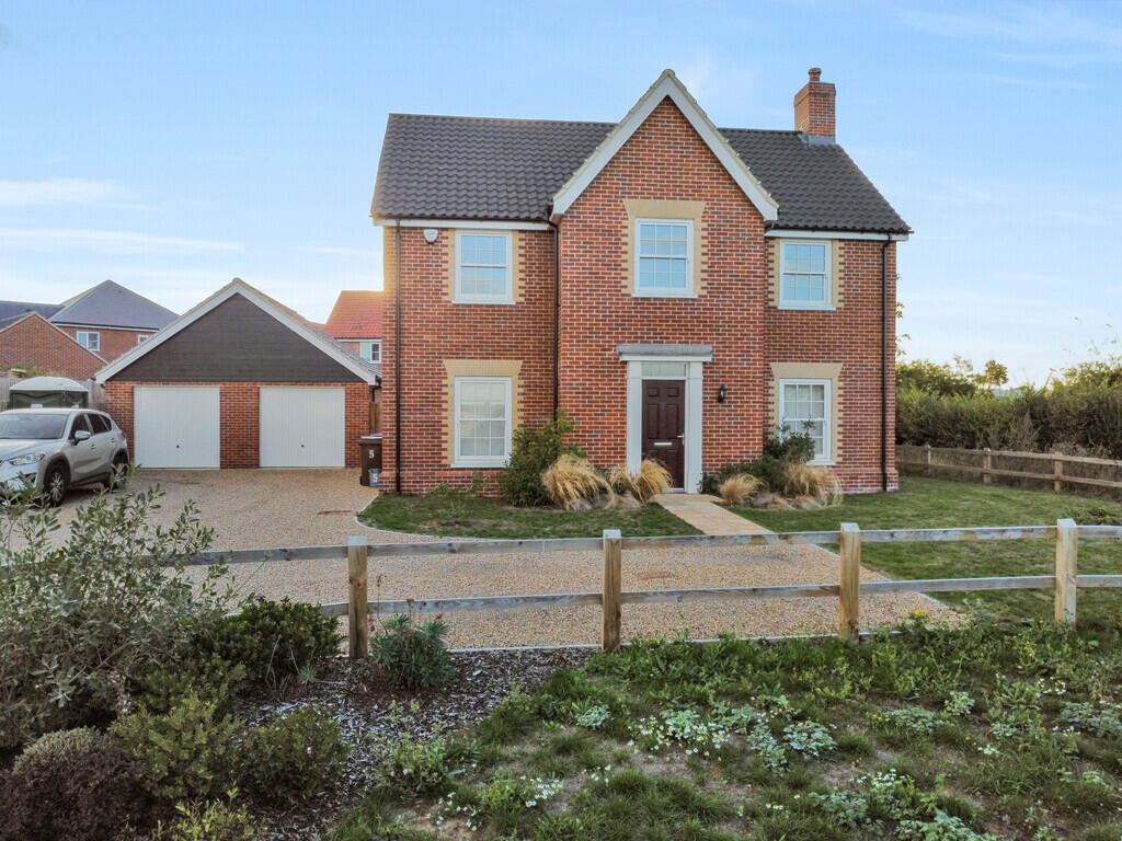 4-bed detached on Orange Tip Close, Thurston, £500,000