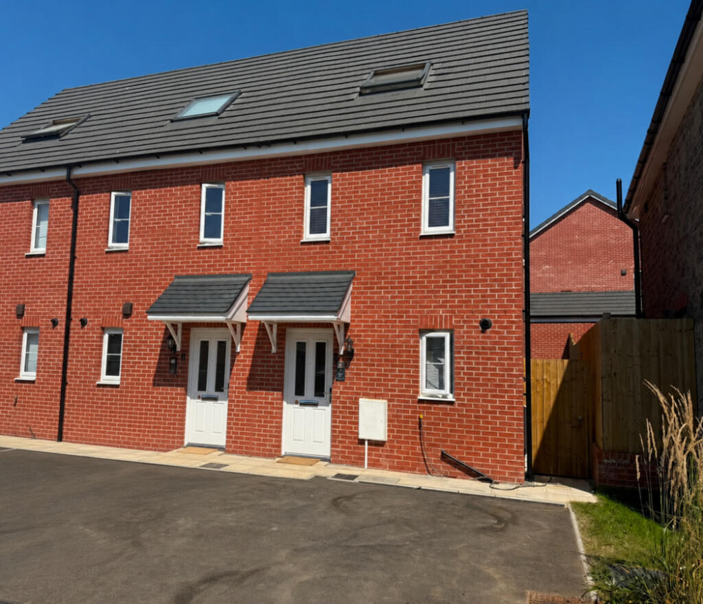 House in Pontyclun, Llanilid